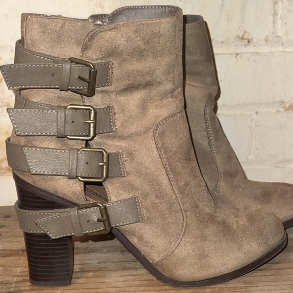 Suede material Booties